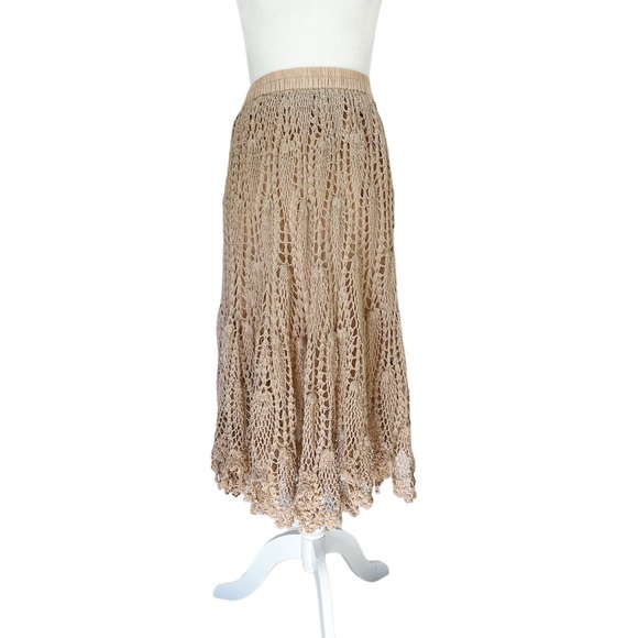 Munroe and Main Dresses & Skirts - MUNROE and Main Crochet Knit Midi Skirt